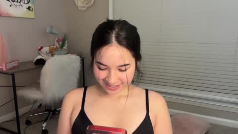 Zaria  online show from 12-20-25, 01:45