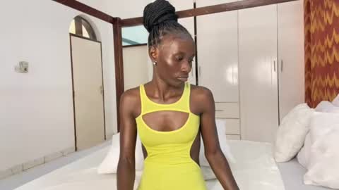 Snapshot of zaria_amara chatting on 08-07-26, 12:18 zaria_amara online show from 08-07-26, 12:18