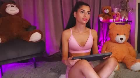 zariaavera online show from 05-16-26, 12:07