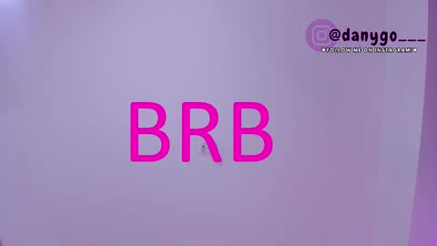 Snapshot of zarianaevanz chatting on 03-06-25, 01:48 Zariana online show from 03-06-25, 01:48