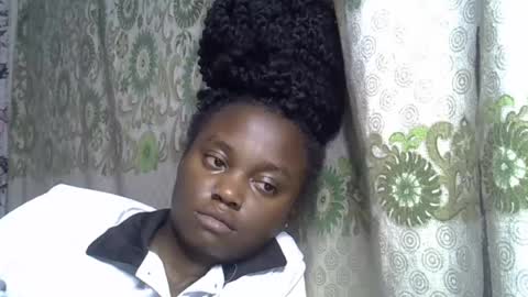 Snapshot of zarinamarlin chatting on 07-23-26, 07:23 zarinamarlin online show from 07-23-26, 07:23