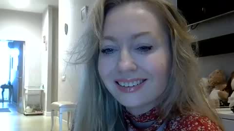 Zarina Swift online show from 05-30-26, 06:43