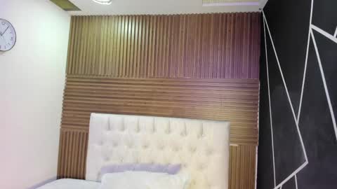 Zarina Waynne online show from 03-26-26, 01:28