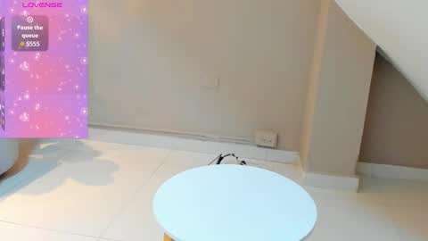 Snapshot of zary_saenz chatting on 12-14-25, 12:32 Zary online show from 12-14-25, 12:32