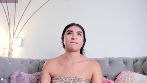  Zayda  online show from 12-31-24, 09:06