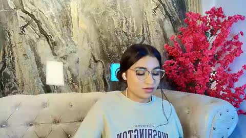  Zayda  online show from 03-08-25, 01:39