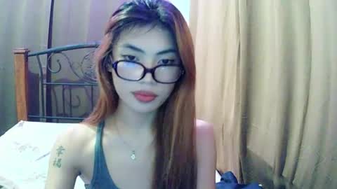 Snapshot of zeah_rev21 chatting on 05-09-26, 03:17 zeah_rev21 online show from 05-09-26, 03:17