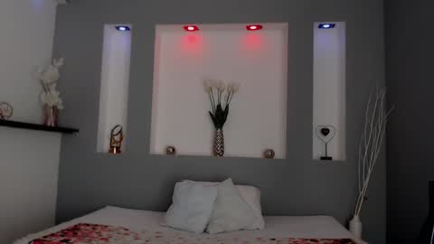 Karolyne online show from 02-24-25, 08:25