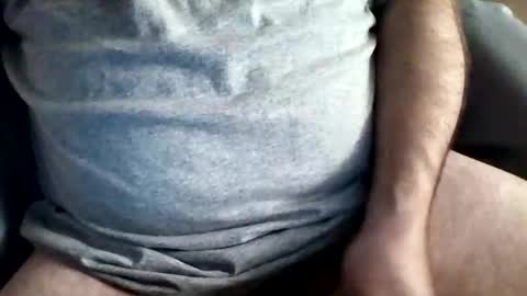 Snapshot of zeddie71 chatting on 01-04-25, 05:37 zeddie71 online show from 01-04-25, 05:37