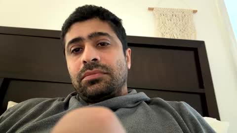 zee20241 online show from 12-16-25, 08:36