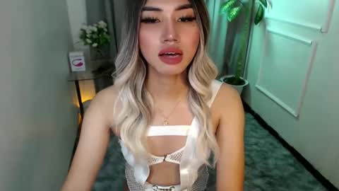 Snapshot of zelainalovetocum chatting on 02-08-25, 04:14 zelainalovetocum online show from 02-08-25, 04:14