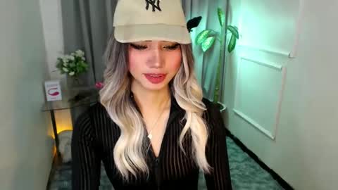 Snapshot of zelainalovetocum chatting on 02-11-25, 01:10 zelainalovetocum online show from 02-11-25, 01:10
