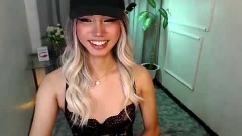 Snapshot of zelainalovetocum chatting on 02-22-25, 07:47 zelainalovetocum online show from 02-22-25, 07:47