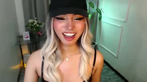 Snapshot of zelainalovetocum chatting on 02-22-25, 10:52 zelainalovetocum online show from 02-22-25, 10:52