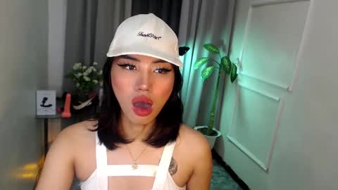 Snapshot of zelainalovetocum chatting on 03-04-25, 02:32 zelainalovetocum online show from 03-04-25, 02:32