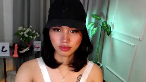 Snapshot of zelainalovetocum chatting on 03-04-25, 08:38 zelainalovetocum online show from 03-04-25, 08:38