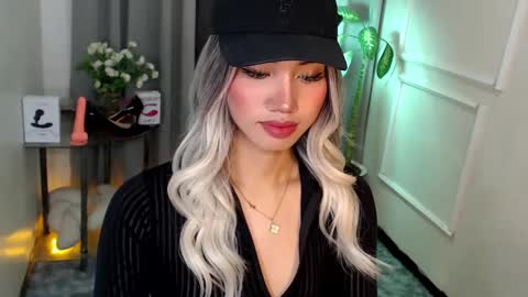 Snapshot of zelainalovetocum chatting on 03-11-25, 06:08 zelainalovetocum online show from 03-11-25, 06:08