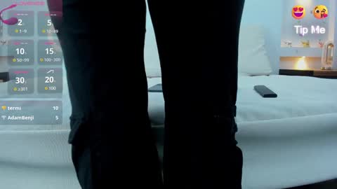 Zenda Evans online show from 01-31-25, 09:59