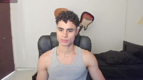 Snapshot of zenhzu chatting on 09-09-25, 09:58 zenzhu online show from 09-09-25, 09:58