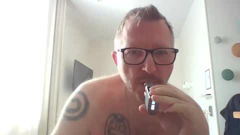 Snapshot of zenlem chatting on 05-18-26, 05:35 zenlem online show from 05-18-26, 05:35