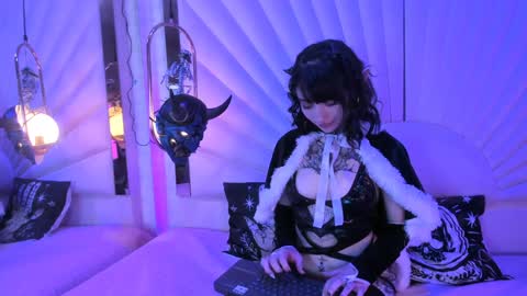    online show from 12-22-24, 04:27