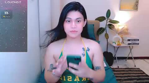zephyraaaaa online show from 06-26-26, 06:45