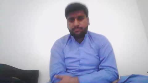 Snapshot of zes6363 chatting on 12-18-25, 09:37 zes6363 online show from 12-18-25, 09:37