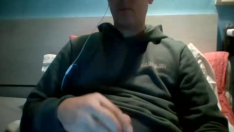 Snapshot of zeus00811 chatting on 11-01-25, 03:58 zeus online show from 11-01-25, 03:58