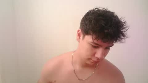 zeus_183 online show from 06-21-26, 08:22