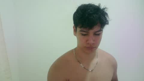 zeus_183 online show from 06-23-26, 01:47