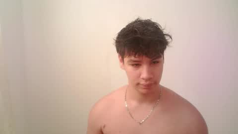 zeus_183 online show from 06-26-26, 08:46