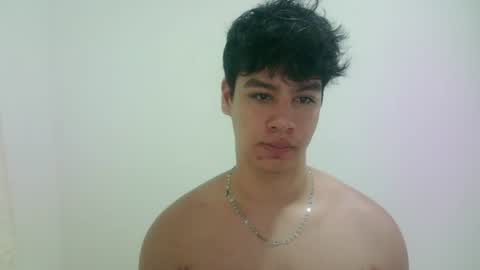 zeus_183 online show from 07-05-26, 01:01