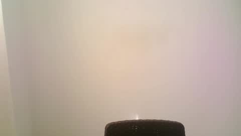 zeus_183 online show from 07-10-26, 08:11