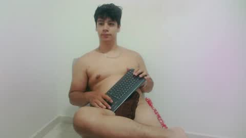 zeus_183 online show from 07-20-26, 10:12