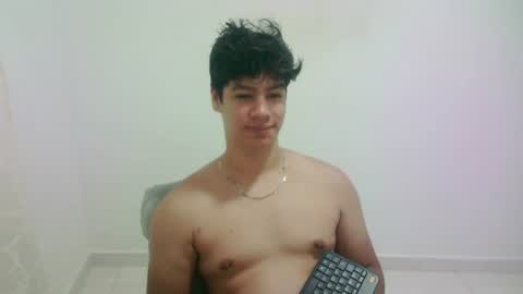 zeus_183 online show from 07-22-26, 10:29