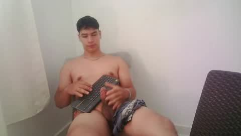 zeus_183 online show from 07-28-26, 02:35