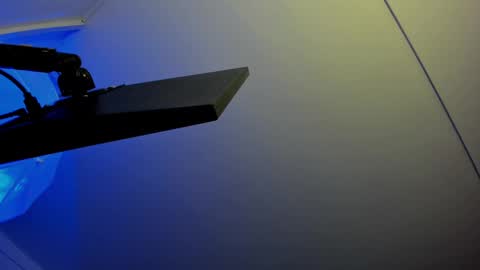 zeus online show from 02-12-25, 06:40