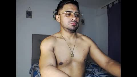 zeussexyhot online show from 05-20-26, 05:46