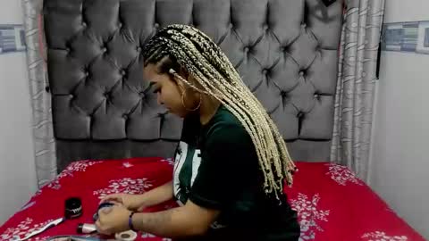 zeynep_20_ online show from 11-14-25, 12:48