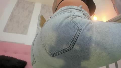 ZHAMIRA  ANDRES online show from 04-03-26, 07:45