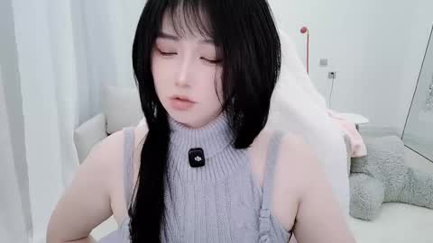 Snapshot of zhen0 chatting on 01-13-26, 12:49 zhen online show from 01-13-26, 12:49