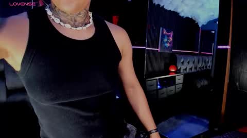 zhoestrong online show from 05-08-26, 02:28