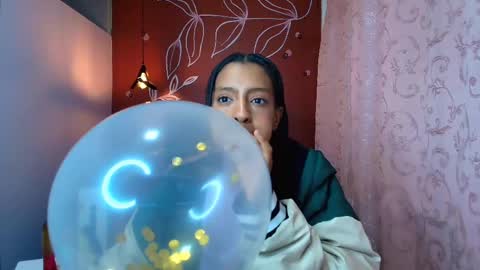 Zia Green online show from 02-11-25, 03:29