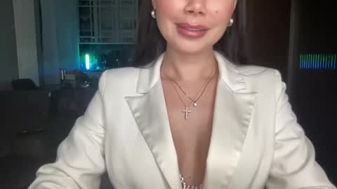 Nensi online show from 11-28-25, 06:43