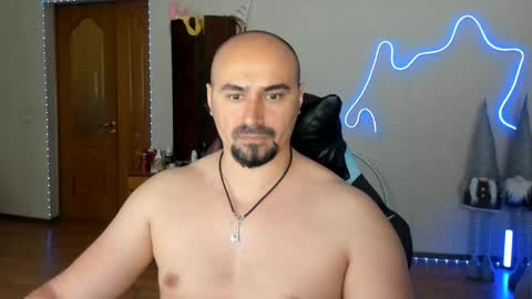 Snapshot of ziesh chatting on 05-17-26, 10:11 Ziesh online show from 05-17-26, 10:11