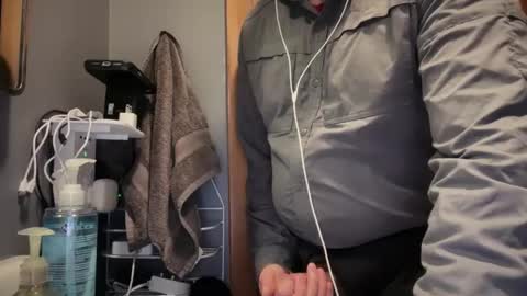 zinger283069 online show from 04-21-26, 09:39