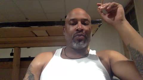 Snapshot of zionlion22 chatting on 05-21-26, 01:56 zionlion22 online show from 05-21-26, 01:56