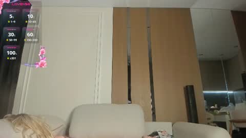 zirael_swan online show from 07-11-26, 03:42