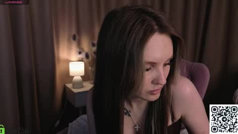 Snapshot of zlata__fox chatting on 05-20-26, 09:26 Zlata Mon Tue Thu Fri Sun Sa GMT 3 0000pm - 0600pm online show from 05-20-26, 09:26