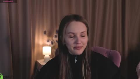 Snapshot of zlata__fox chatting on 05-21-26, 08:54 Zlata Mon Tue Thu Fri Sun Sa GMT 3 0000pm - 0600pm online show from 05-21-26, 08:54